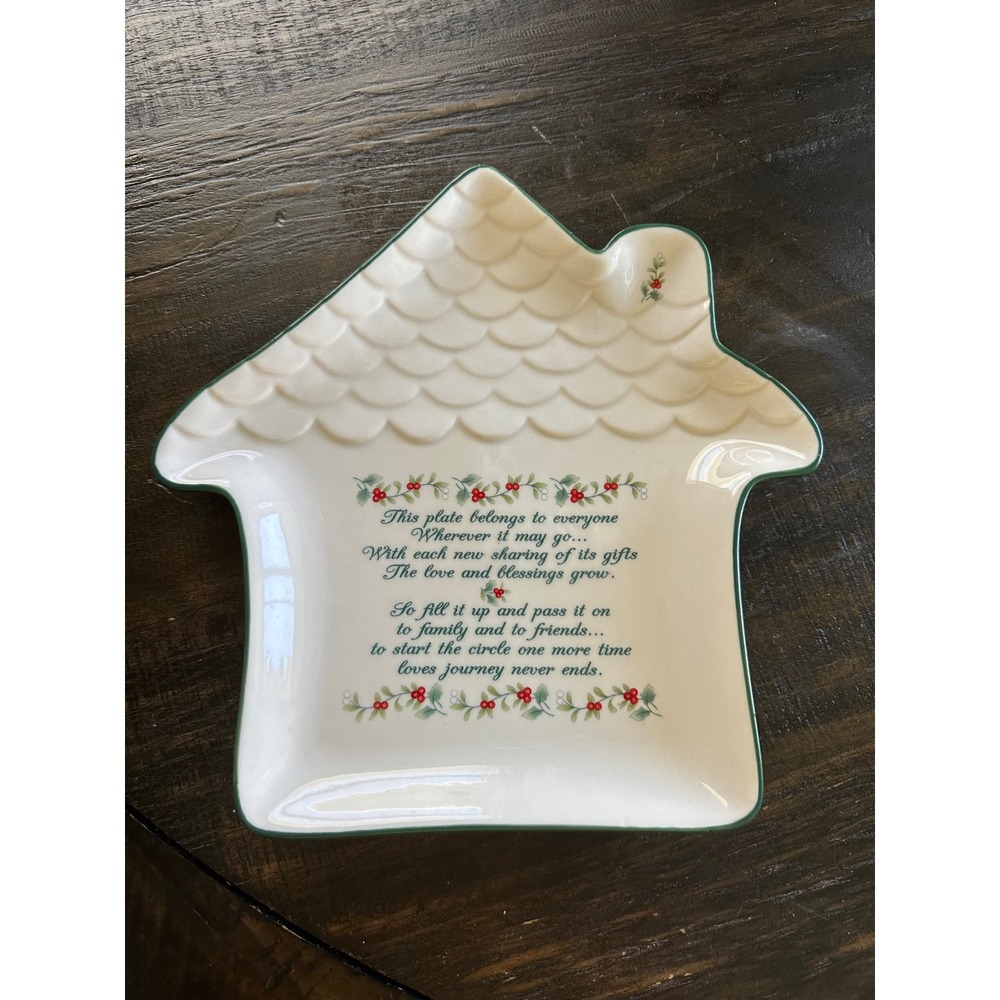 Pfaltzgraff Winterberry Giving Plate House Shaped Poem  Platter White Green EUC
